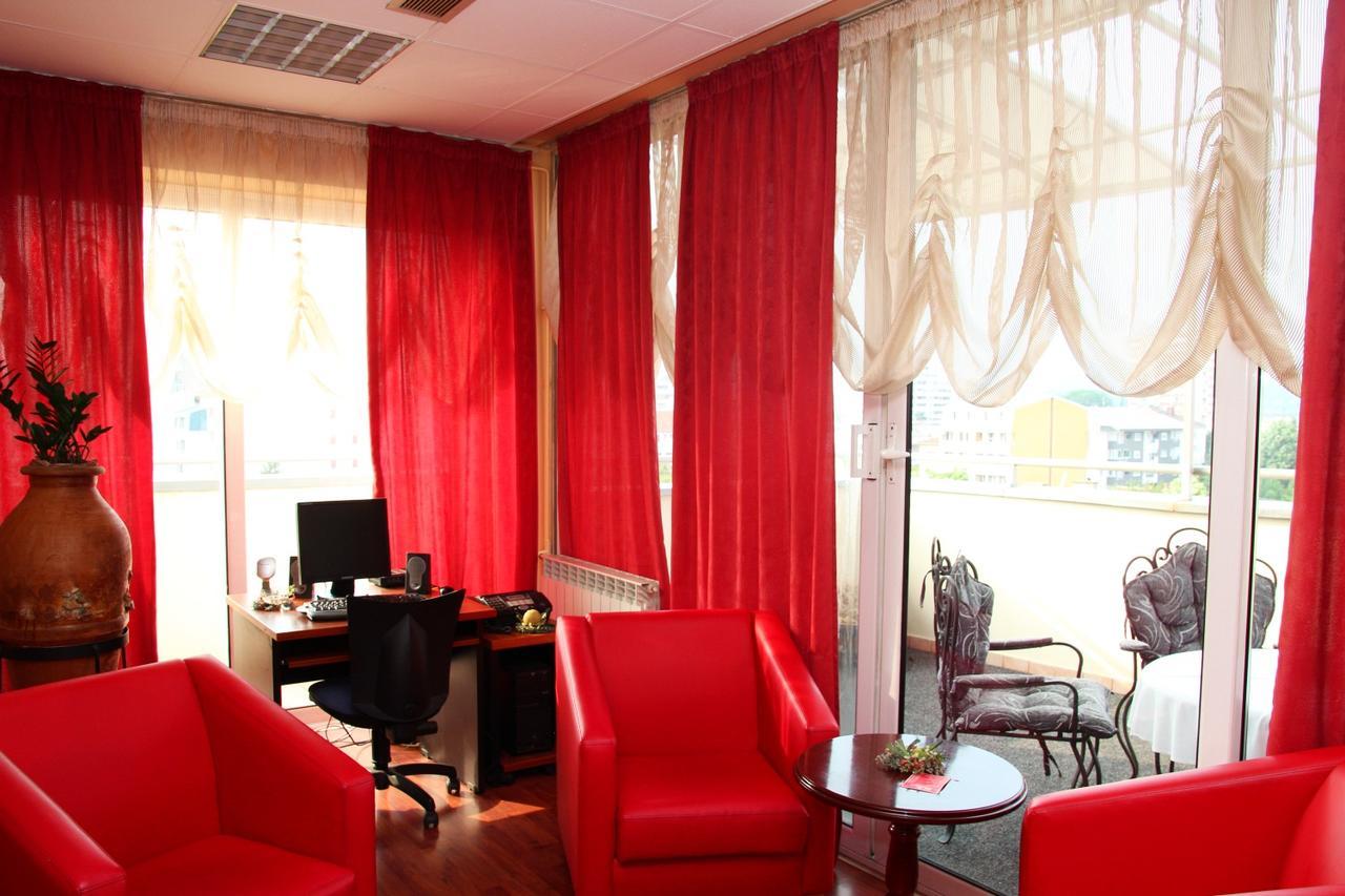Garni Hotel Belvedere Kraljevo Eksteriør billede